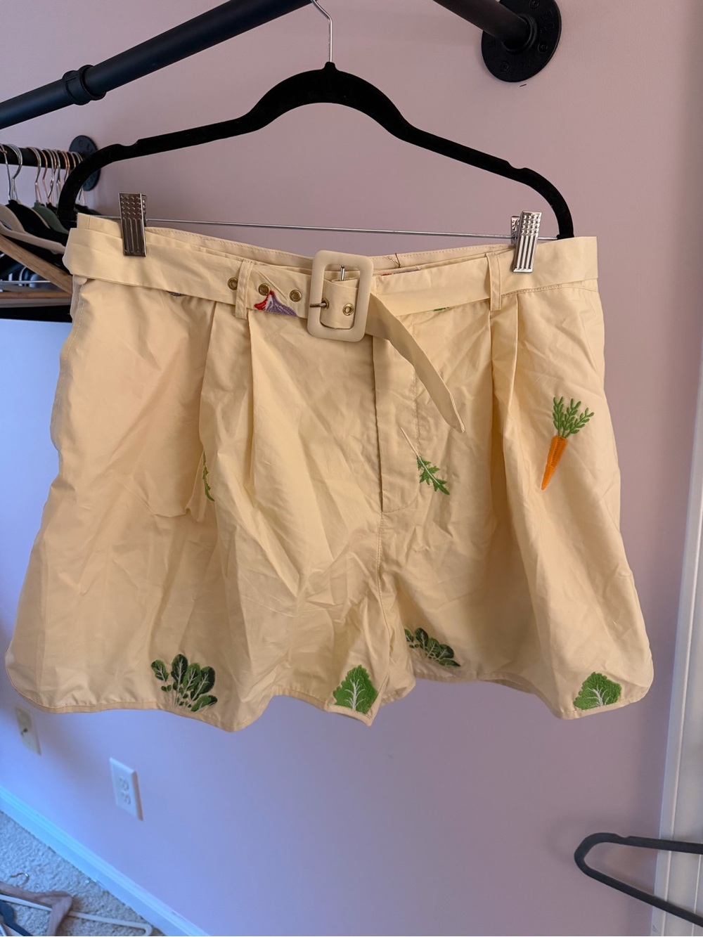 Cream Embroidered Belted Skort with Vegetable Motif